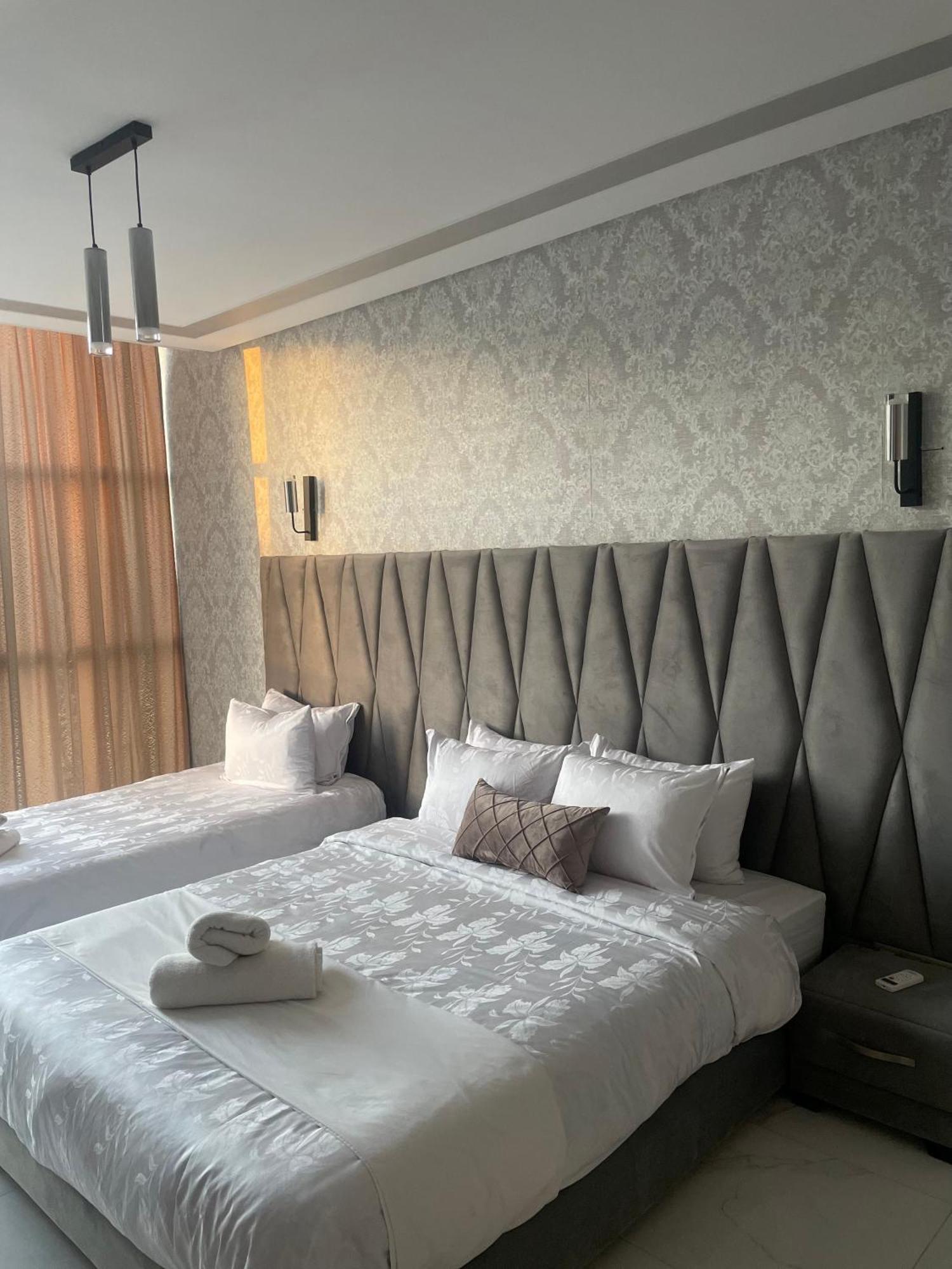 Hotel Golden Star تاونات المظهر الخارجي الصورة